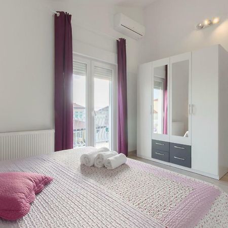 Apartmani Skelin***/**** คาชเตลา ภายนอก รูปภาพ