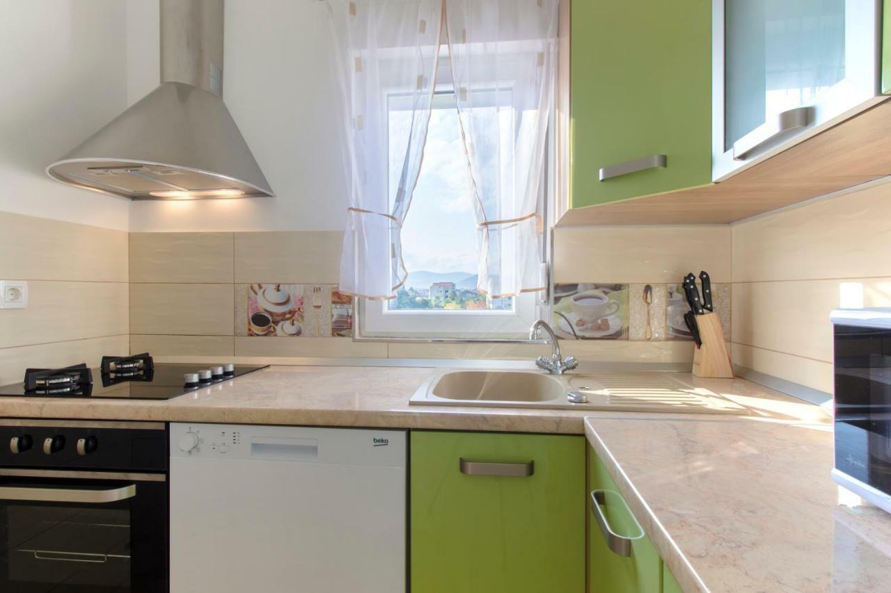 Apartmani Skelin***/**** คาชเตลา ภายนอก รูปภาพ